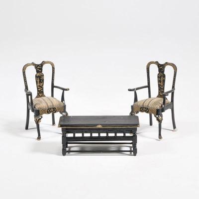(3pc) MINIATURE CHINOISERIE SUITE | Dollhouse miniature suite comprising a pair of armchairs and a matching low table, the chairs...