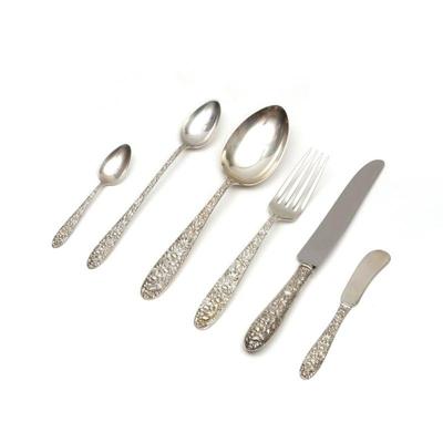 (85pc) STIEFF CHRYSANTHEMUM STERLING FLATWARE | Partial sterling silver flatware service in the Chrysanthemum pattern, comprising: 12...