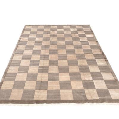 CONTEMPORARY MID-CENTURY CHECKERBOARD PATTERN RUG | Having a high pile with alternating gray and beige squares, - l. 166 x w. 119 in.

