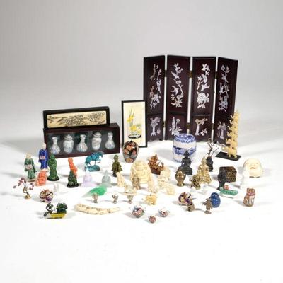 MINIATURE ASIAN ARTS | A collection of dollhouse miniature decorative objects in Chinese and Japanese styles, some pieces signed,...