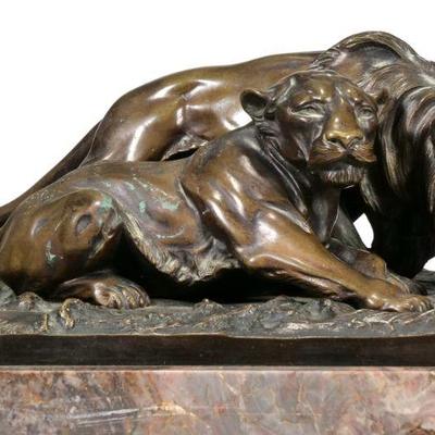 OTTO HOFFMANN (GERMAN, 1885-1915), BRONZE | Lion and lioness, on a marble base - l. 12 x w. 8.25 x h. 7.25 in.

