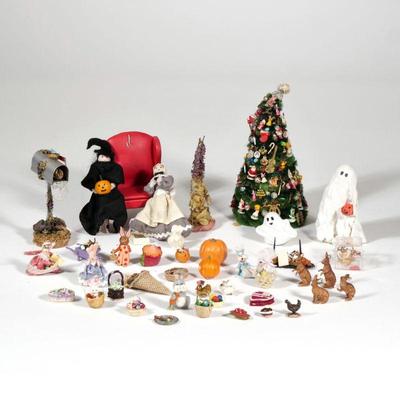 HOLIDAY DOLLHOUSE MINIATURES | A collection of dollhouse miniature decorative objects, comprising mostly holiday decorations, including a...