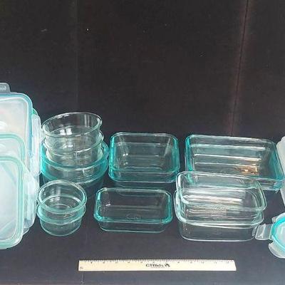 Snapware Collection.