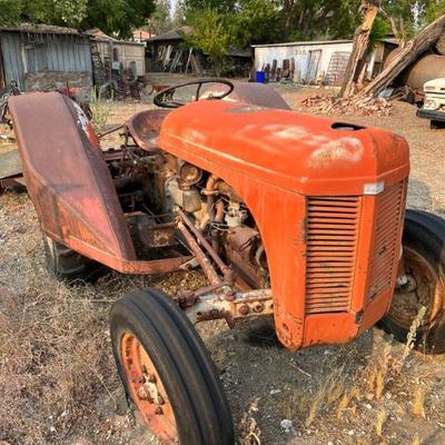 Tractor