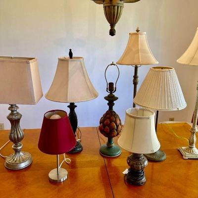 Lot 041-LR: Table Lamp Lot

Features: 8 various-styled table lamps, including one pair of matching buffet-style lamps


Dimensions: For...