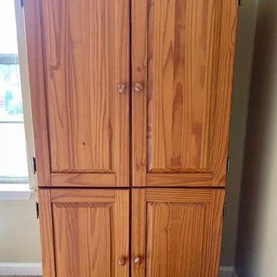 Lot 007-G: Entertainment Armoire #2

Features: A slightly-smaller unit than 006-G. 

Dimensions: 33”W x 19”D x 71”H

Condition: Good...