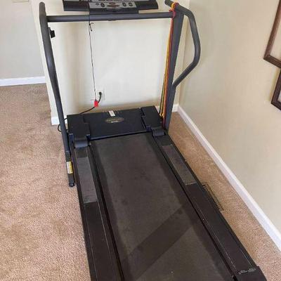 Lot 029-BON: NordicTrack Powertread Treadmill

Features: 
•	Model NTTL99070
•	A workhorse!
•	Computerized fitness programs
•	Power...