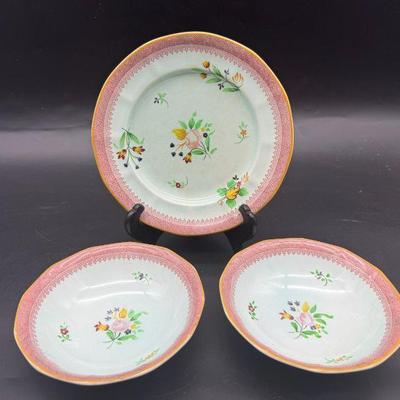 (3) Adams Calyxware Pieces
