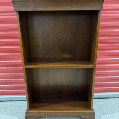 Sturdy vintage wooden bookcase.  Measures 30 inches wide, 12 1/2 inches deep deep, and 44 inches tall. AVAILABLE FOR PRESALE. Pick up in...