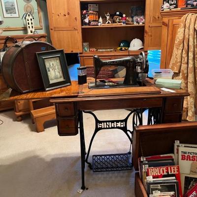 SINGER SEWING MACHINE