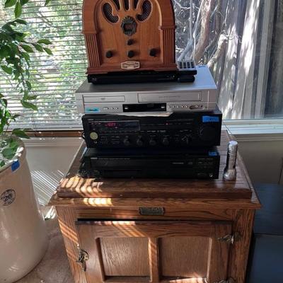 STEREO/ELECTRICAL EQUIPMENT