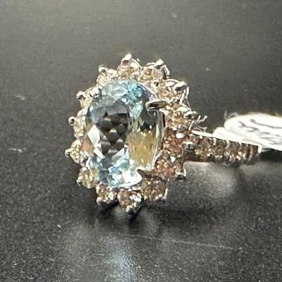 Aquamarine and diamonds on 14k gold setting