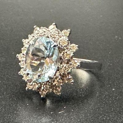 Aquamarine and diamonds on 14k gold setting