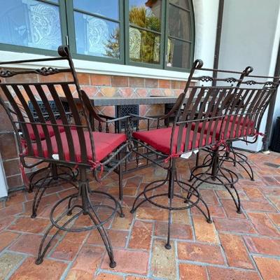 Bar with six matching bar stools