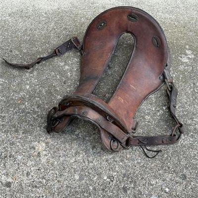 Vintage 1917 - 1940 Leather Cavalry Saddle .jpg