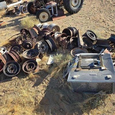 #3046 • Wheels, Air Conditioner, and Axles with Leaf Springs
