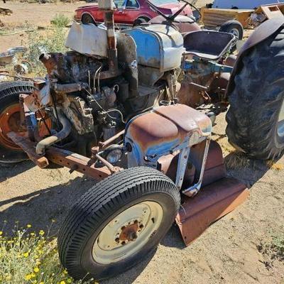 #306 • Ford Tractor
