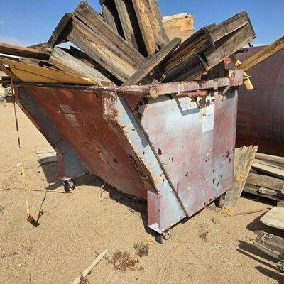 #2578 • Rolling Trash Can
