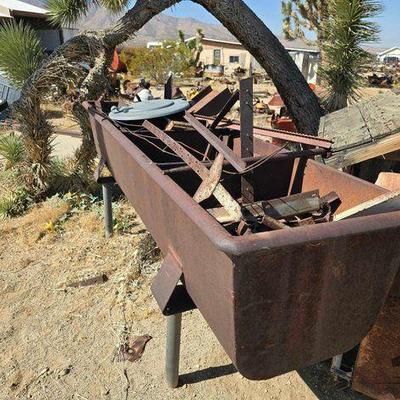 #2206 • 4 Section Sink Full of Scrap Metal
