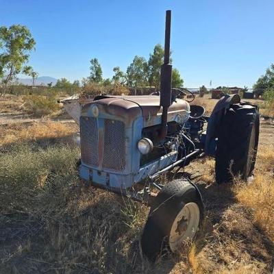 #200 • Fordson Major Diesel Tractor
