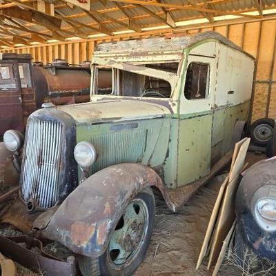 #236 • Dodge Brothers Langendorf Bread Delivery Truck
