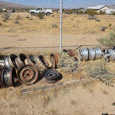 #3086 • (16) Assorted 5-Lug Wheels

