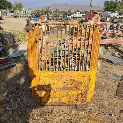 #2560 • Tractor Radiator Guard
