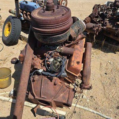#3510 • Ford V8 Engine
