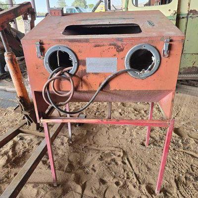 #4026 • Dee-Blast Sand Blaster
