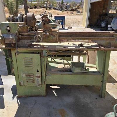 #1044 • Lathe
