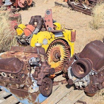 #2260 • 2 Ford Engines and on Wisconsin Engine
