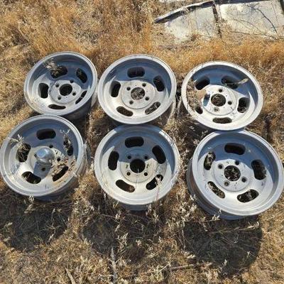 #2102 • (6) 4-Lug Wheels
