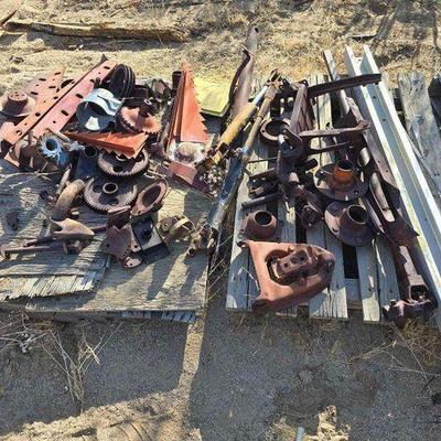 #2538 • Car Parts
