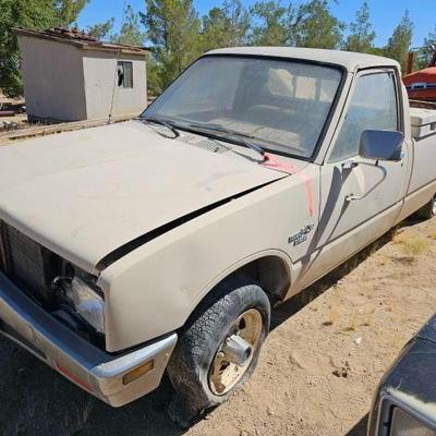 #400 • 1983 Isuzu Diesel Pup Pick Up
