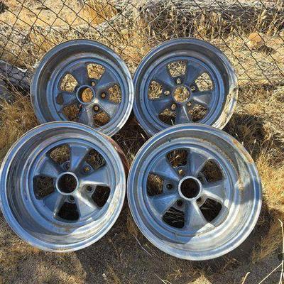 #3064 • (4) Pyramid Inc 15" 5-Lug Wheels
