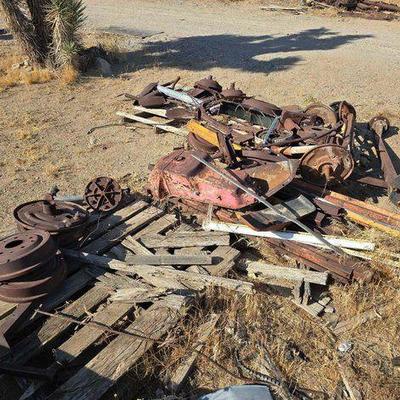 #4200 • Brake Drums, Axles, Oil Pans, and Shovel Heads
