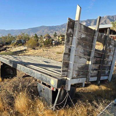 #2121 • Utility Bed
