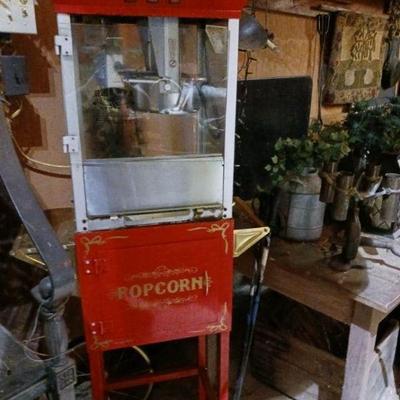 Popcorn maker
