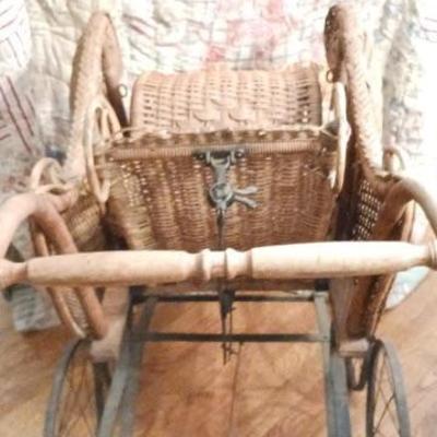 Wicker baby coach