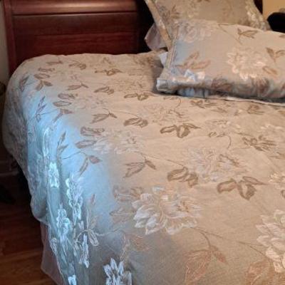 Queen Sleigh Bed