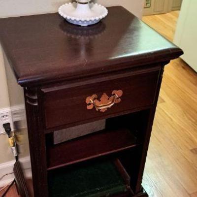 Night stand