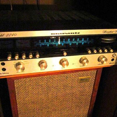 Marantz 2240 receiver