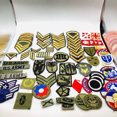 KIHE905 Large Assortment Of Military Patches
