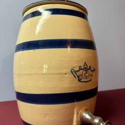 Crock With Spout
