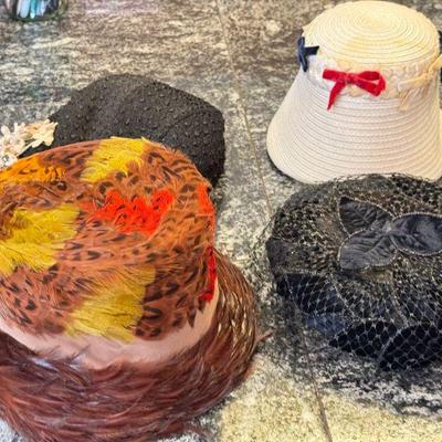 (4) Vintage Womens Hats Feat Feathers
