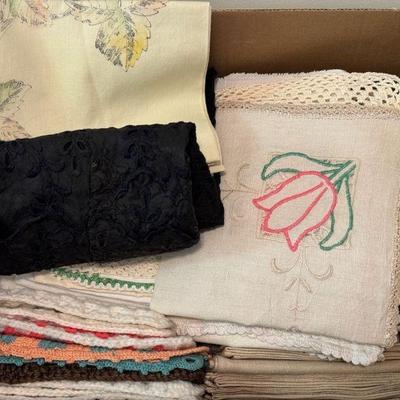 Box Of Linens #1 - Oven Mitts & Cloth Napkins
