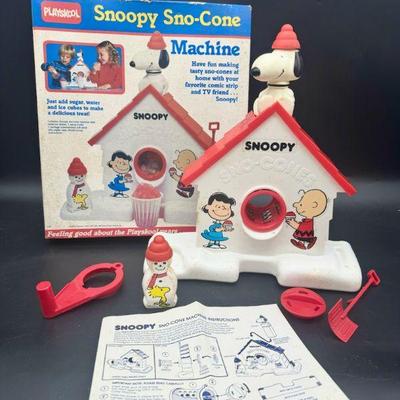 Snoopy Sno-Cone Machine
