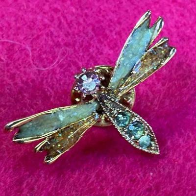 Sparking BUG LAPEL PIN
