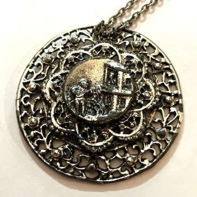 2 1/2"-3" Pendant on Silver Tone Chain
