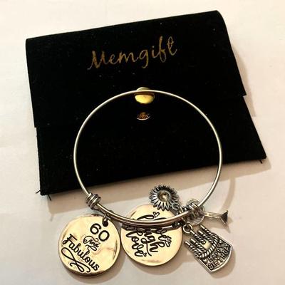 Memgift Charm Bracelet
